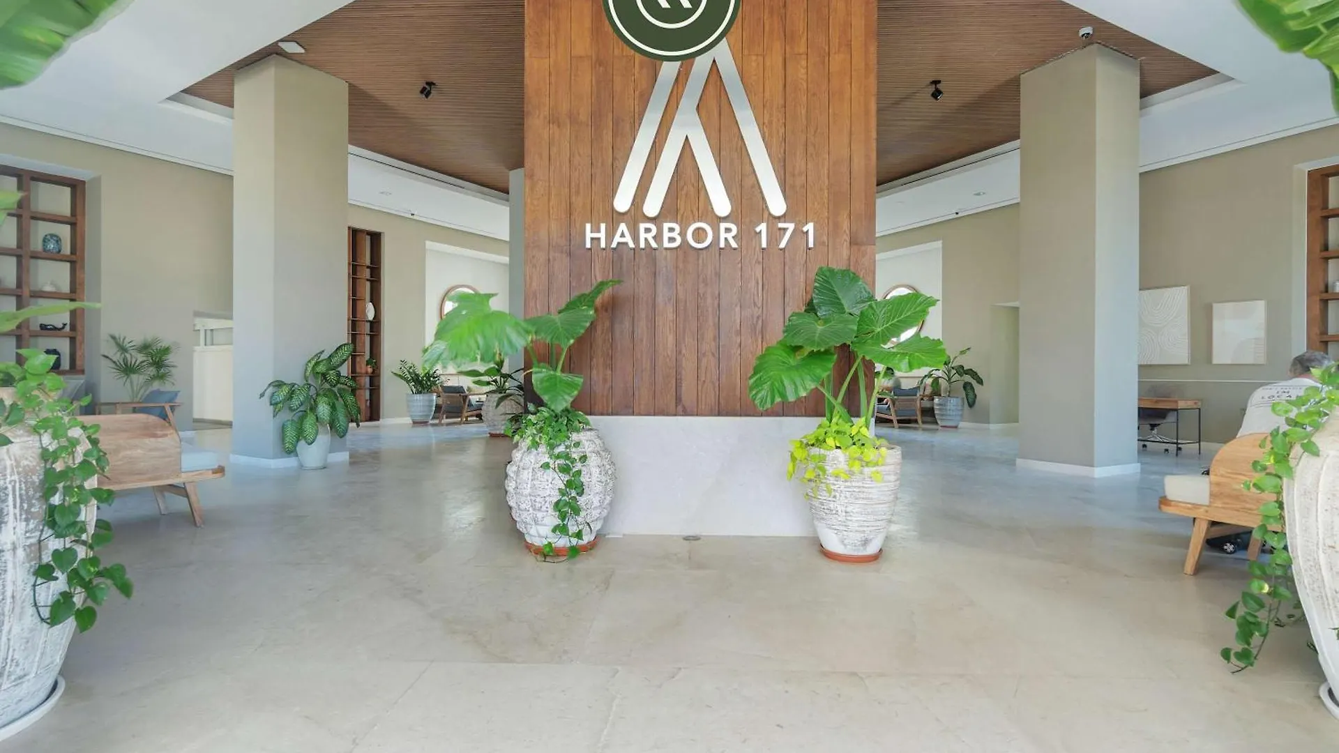 Apartment 1 Bedroom Condo With Amazing Bay View - Beach - Pools Puerto Vallarta