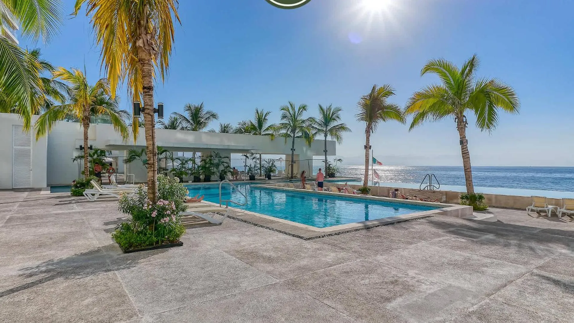 1 Bedroom Condo With Amazing Bay View - Beach - Pools Puerto Vallarta Apartment