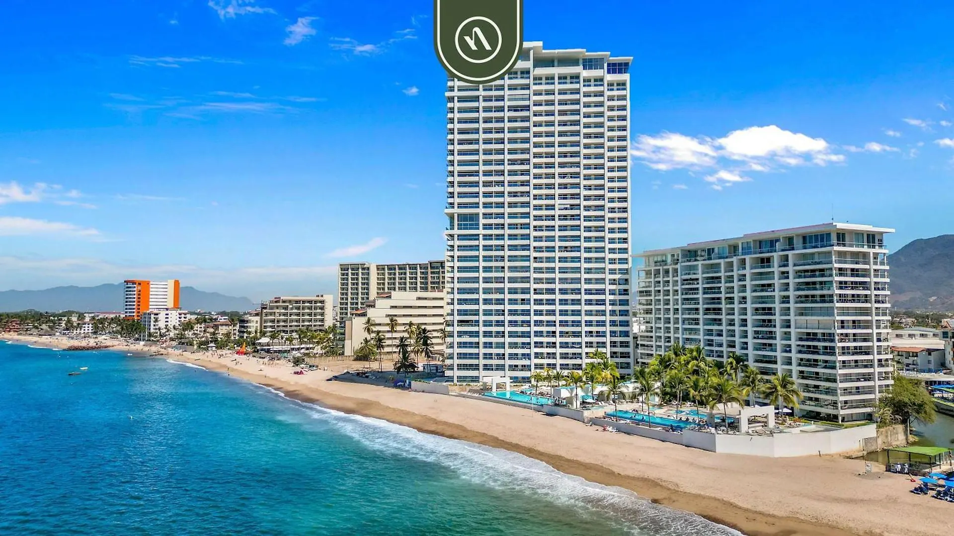 1 Bedroom Condo With Amazing Bay View - Beach - Pools Puerto Vallarta Apartment